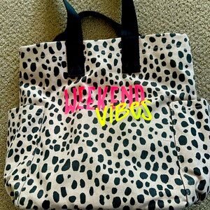 Weekend Vibes Tote